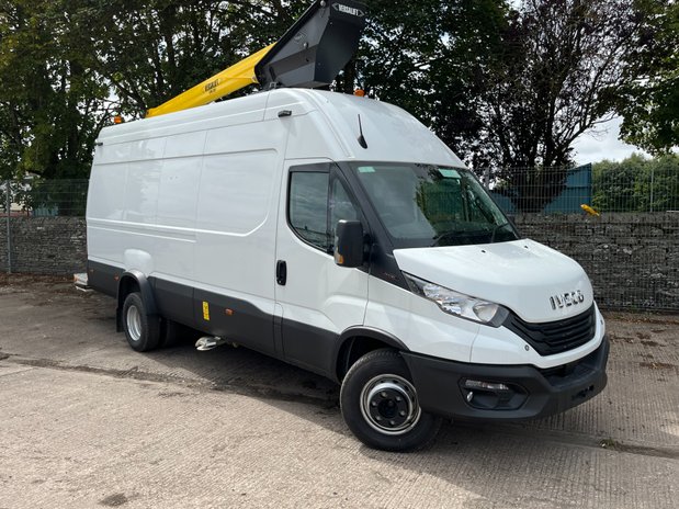Iveco Daily 70C18 4100 c/w 140DEG VTL 2200mm access platform 21