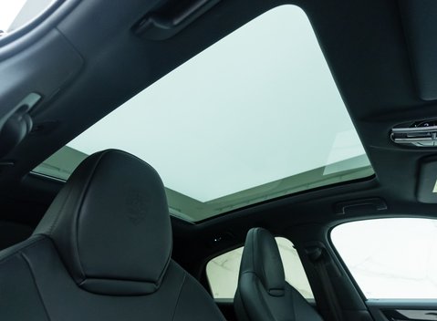 Porsche Cayenne E-Hybrid Coupe 16