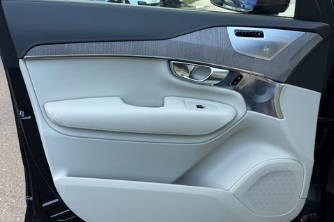Volvo XC90 RECHARGE T8 ULTIMATE AWD - BLOND LEATHER - VAT QUALIFYING 22