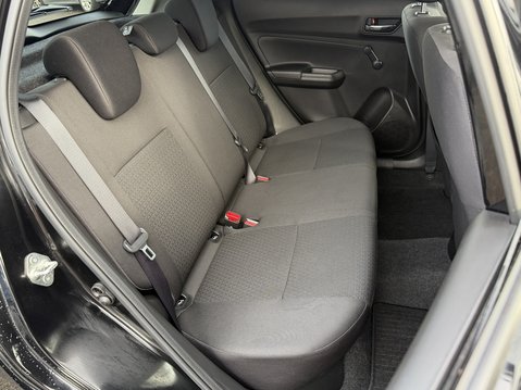 Suzuki Swift 1.2 Dualjet 83 12V Hybrid SZ-T 5dr Auto 35
