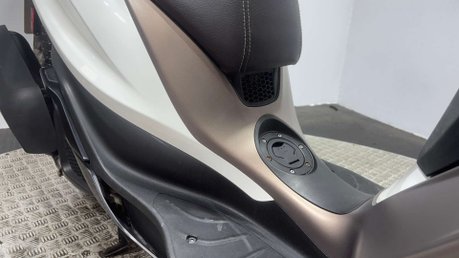 Piaggio Medley 2022 27K CLEAN 125CC LEARNER SCOOTER NEW MOT SERVICED 19