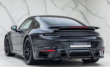 Porsche 911 Turbo S (992) 3