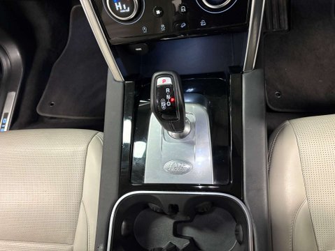 Land Rover Discovery Sport 2.0 Discovery Sport HSE D Auto 4WD 5dr 28