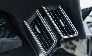 Ford GT Carbon Series 33