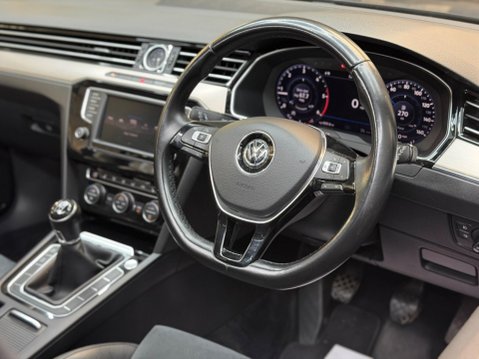 Volkswagen Passat 2.0 TDI BlueMotion Tech GT Euro 6 (s/s) 5dr 35
