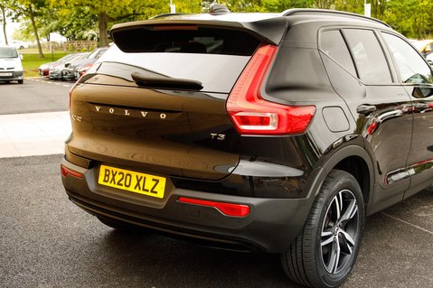 Volvo XC40 T3 R-DESIGN 8