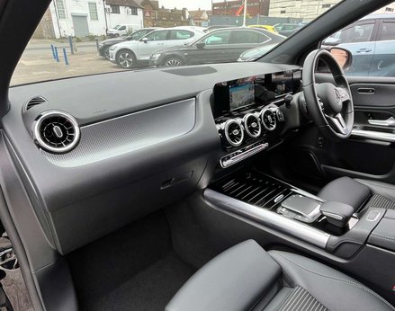 Mercedes-Benz B Class 1.3 B 200 Sport Auto 5dr 17