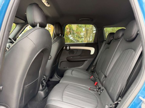 Mini Countryman 1.5 Countryman Cooper Exclusive Auto 5dr 39