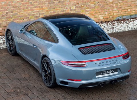 Porsche 911 (991.2) Carrera 4 GTS 9