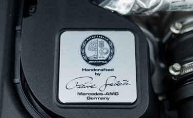 Mercedes-Benz C Class AMG C 63 S Night Edition 37