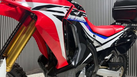 Honda CRF250 Rally 2017 ONLY 5K ENDURO ON / OFF ROAD BIKE MOT WARRANTY 250CC 17