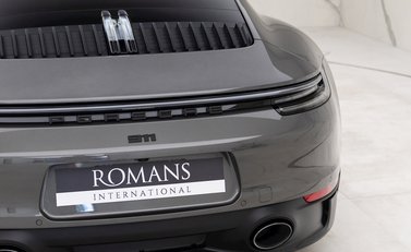 Porsche 911 Carrera GTS (992) 22