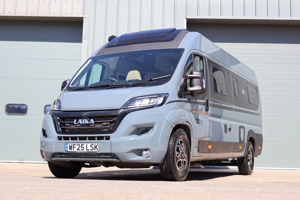 Fiat Ducato Laika 646 ECOVIP 180 BHP Auto huge factory upgrades cost new £98K    5