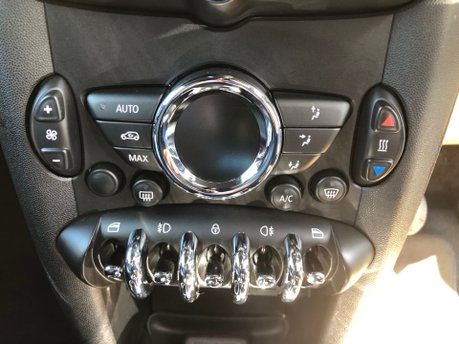 Mini Clubvan COOPER 1.6 D only 77000m with FSH NO VAT Full Leather 20