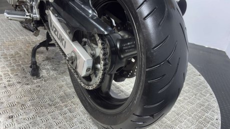 Suzuki Bandit 600 GSF 2001 ONLY 18K MK2 LONG MOT VERY CLEAN 600CC A2 BIKE 34