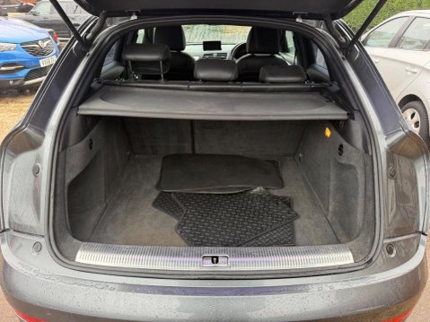 Audi Q3 2.0 TDI S line quattro Euro 5 (s/s) 5dr 23