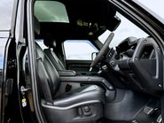 Land Rover Defender V8 44