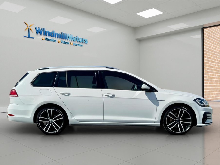 2018 Volkswagen Golf — image 3
