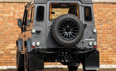 Land Rover Defender 90 XS Bowler 3
