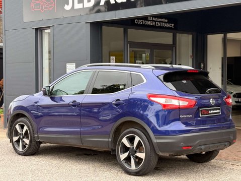 Nissan Qashqai 1.5 Qashqai N-Vision dCi 5dr 12