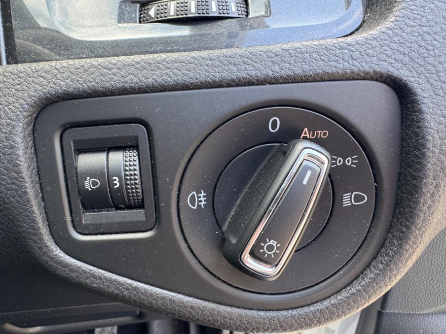 2017 Volkswagen Golf — image 29