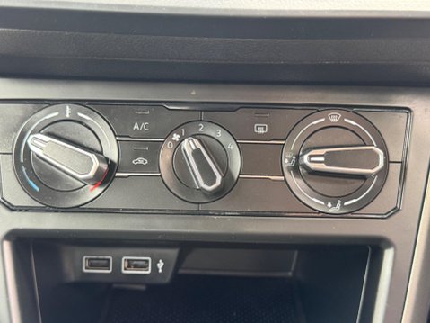 Volkswagen Polo 1.0 TSI SE Hatchback 5dr Petrol Manual Euro 6 (s/s) (95 ps) 30