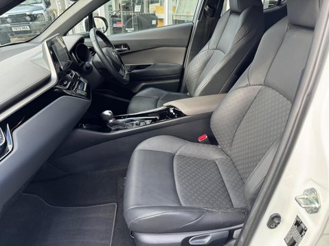 Toyota C-HR EXCEL 28