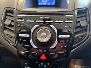 Ford Fiesta 1.0T EcoBoost Titanium X Euro 5 (s/s) 3dr 22