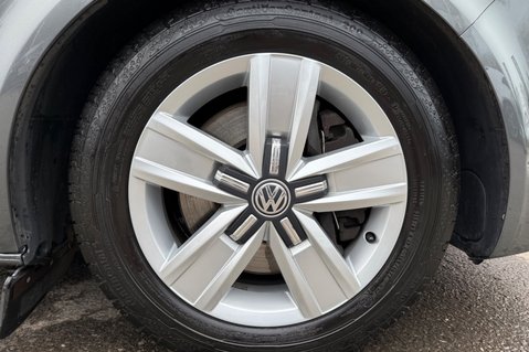 Volkswagen Transporter T32 TDI KOMBI HIGHLINE BMT LWB  -NO VAT -LUXURY CARAVELLE CONVERSION - 64