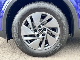 Nissan Qashqai 1.3 Qashqai Acenta Premium DiG-T MHEV 5dr 12