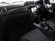 Suzuki Vitara SZ-T BOOSTERJET MHEV 34