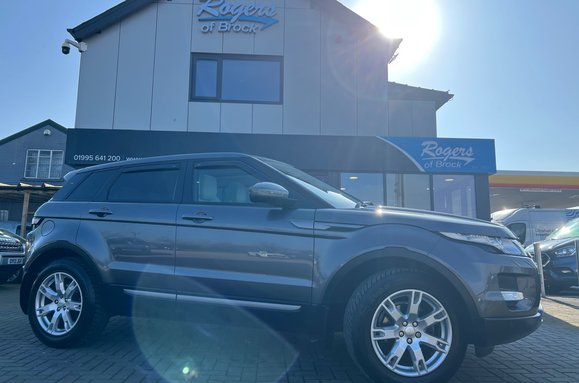 Land Rover Range Rover Evoque 2.2 SD4 PURE TECH PANORAMIC ROOF 2