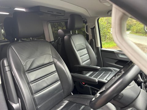 Volkswagen Caravelle 2.0 TDI SE MPV 5dr Diesel DSG Euro 6 (s/s) (150 ps) 11
