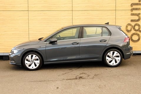 Volkswagen Golf STYLE TSI 10