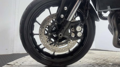 Yamaha MT-09 ABS 2020 ONLY 8K 2 OWNER AKRAPOVIC QUICKSHIFTER FSH 900CC NAKED 8