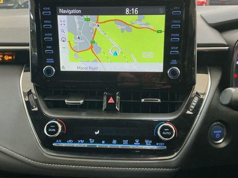 Toyota Corolla 1.8 VVT-h Icon Tech Touring Sports CVT Euro 6 (s/s) 5dr 8