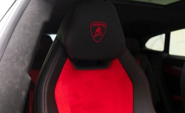 Lamborghini Urus NERO Design 11