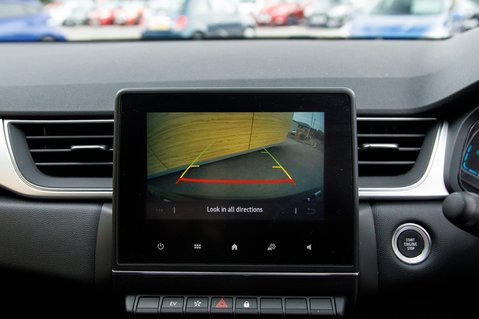 Renault Captur TECHNO E-TECH 32