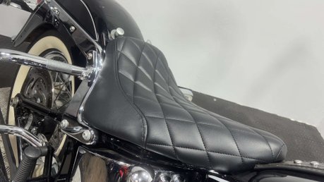 Harley-Davidson Softail HARITAGE FLSTC 1690 2013 CUSTOM BUILD SHOW BIKE LOW CRUISER 32