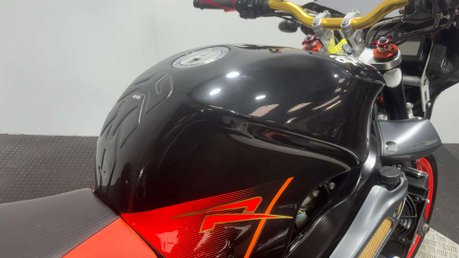 Aprilia RSV TUONO 2005 19K ICONIC STREETFIGHTER NAKED 1000CC NEW MOT 39