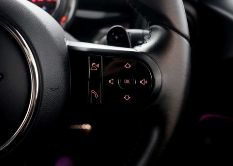 Mini Hatch 2.0 Cooper S Sport Auto 3dr 28