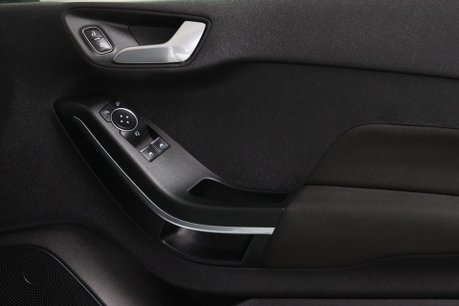 Ford Fiesta TITANIUM 28