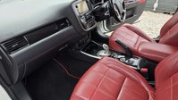Mitsubishi Outlander 2.0h 12kWh GX5h SUV 5dr Petrol Plug-in Hybrid CVT 4WD Euro 6 (s/s) (200 ps) 38