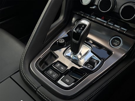 Jaguar F-Type 75 61
