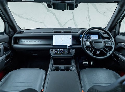 Land Rover Defender OCTA EDITION ONE 18