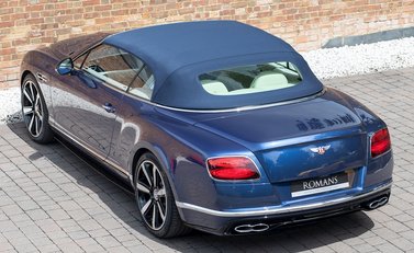 Bentley Continental GT V8 S Mulliner Convertible 10