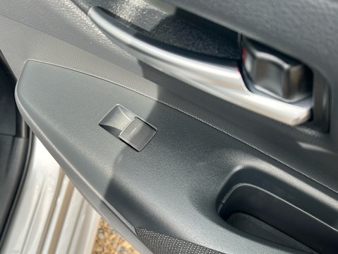 Suzuki Swace MOTION 38