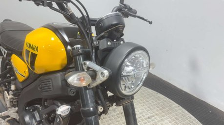 Yamaha XSR125 2021 34K 1 OWNER PROJECT BIKE SPARES OR REPAIR 125CC 18