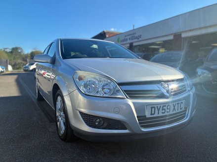 Vauxhall Astra 1.6i 16v Design Hatchback 5dr Petrol Manual (155 g/km, 113 bhp)