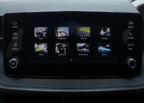 Skoda Fabia 1.0 Fabia SE Comfort TSi Semi-Auto 5dr 29